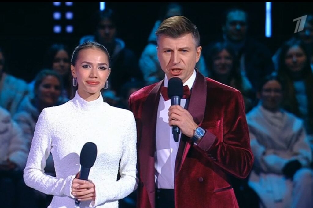 Алина Загитова и Алексей Ягудин на съемках второго выпуска шоу Первого канала «Ледниковый период 2026»