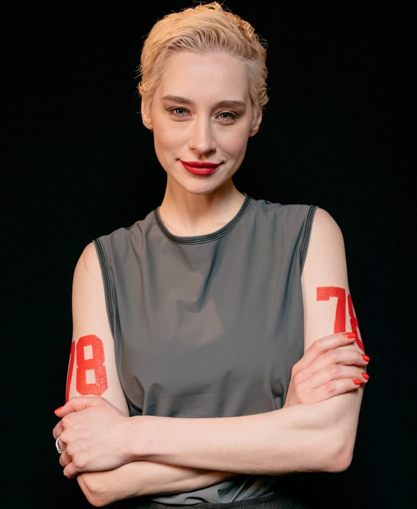 Екатерина Галкина в шоу "Титаны"